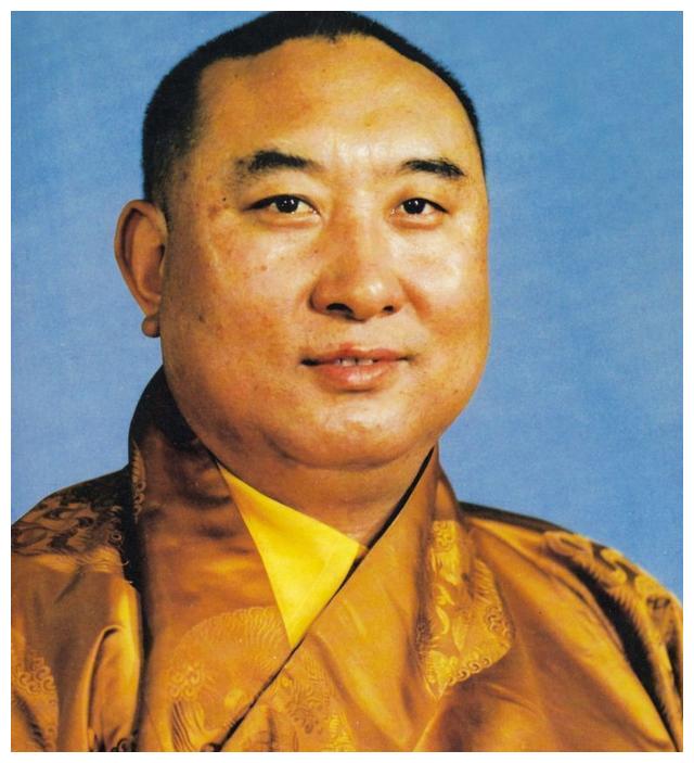 西藏十世班禅在他40岁时娶了19岁少女活佛她是我的劫