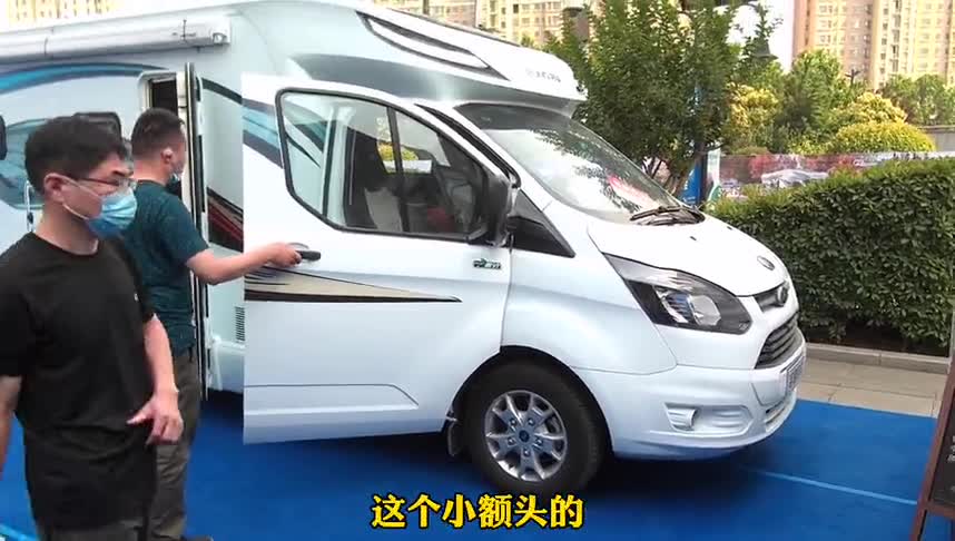 新款福特新全顺房车，小额头设计超低风阻，内饰让人眼前一亮|新车解析|11-15万新车|房车_新浪新闻