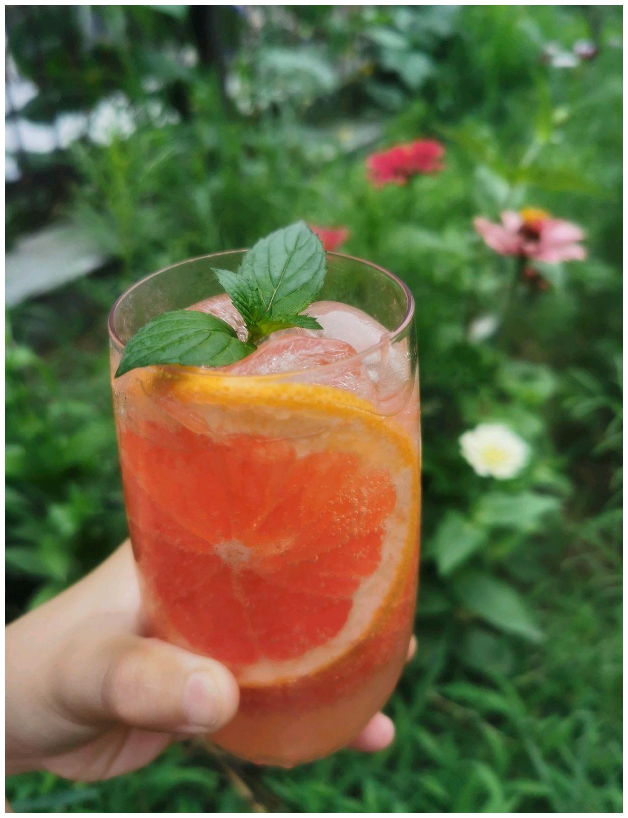 有颜值有身段の西柚果茶 财经头条