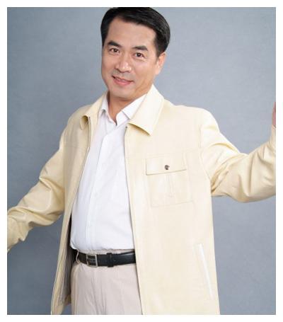 干部专业户廖京生对二婚患脑瘤的何晴不离不弃今过的怎样