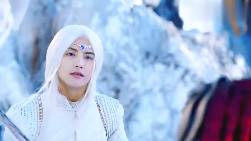 幻城艳炟被火王杀死樱空释暴怒一剑就将火王粉身碎骨