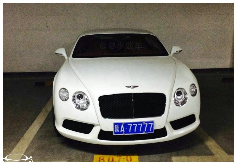 0t v8,宾利之前,路虎揽胜也用过陕a77777.