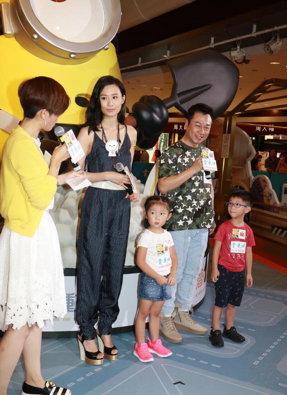 陈法拉不愧能去参加选美比赛比例好人还瘦穿吊带装模样吸睛