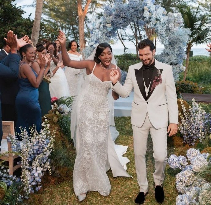 郑钦文争抢100万澳元奖金，阿卡预订一年后表演赛，大威终于大婚