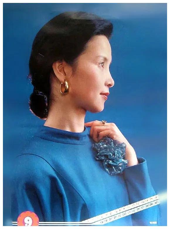 她是80年代著名女演员,曾演周里京妻子,是李小璐母亲,近况如何