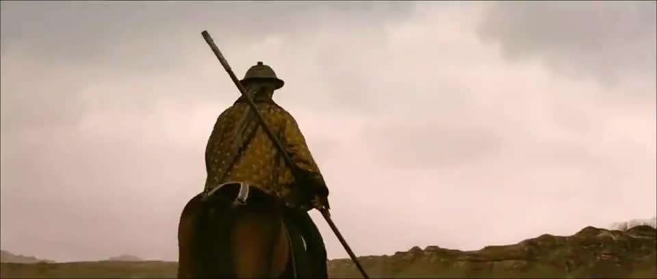 见龙卸甲曹婴杀了关兴就以为能打赢年迈赵云结果被生擒