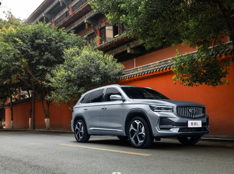 两大试炼尽显安全底色,吉利中国星双车加新上市-新浪汽车