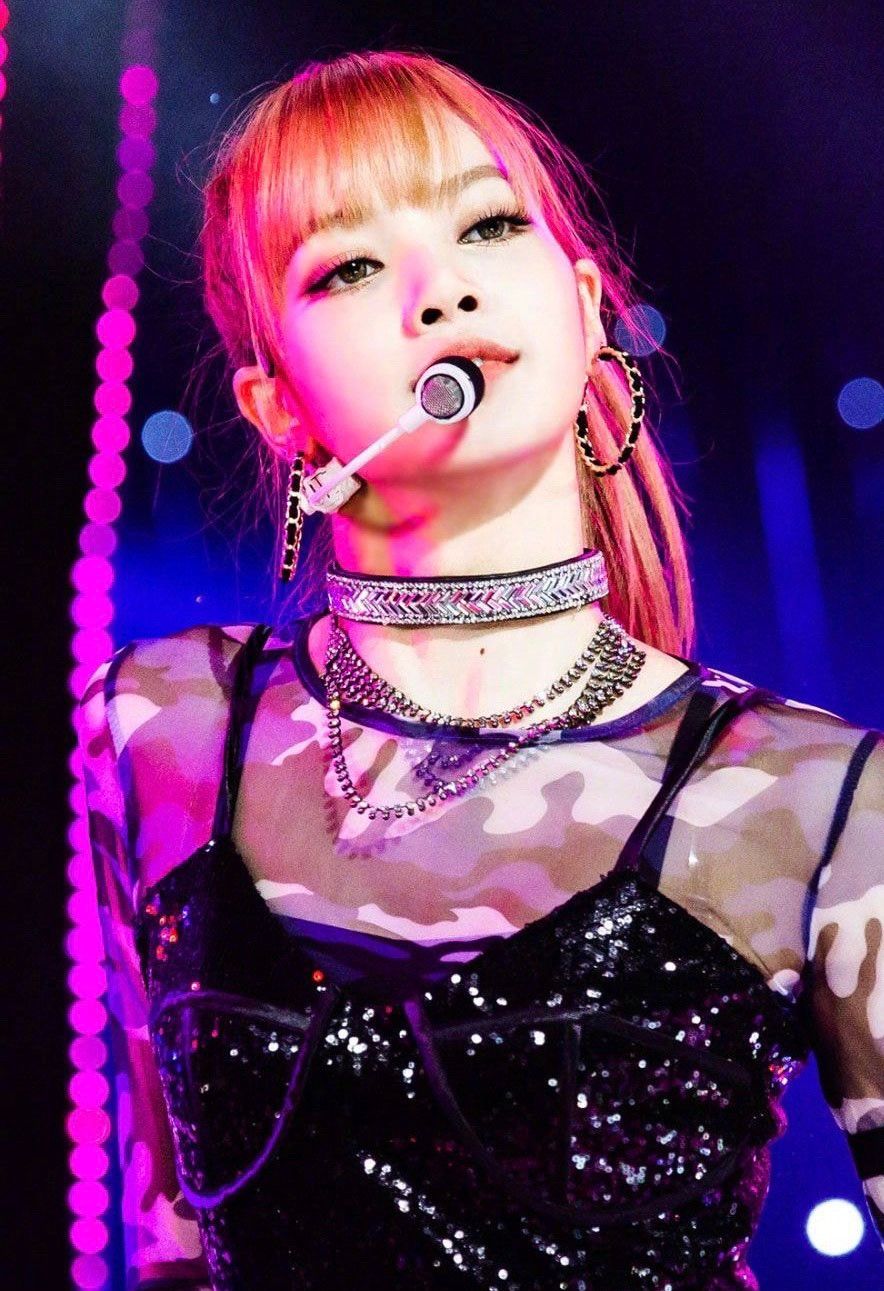 lisa舞台造型高清美照_高清图集_新浪网