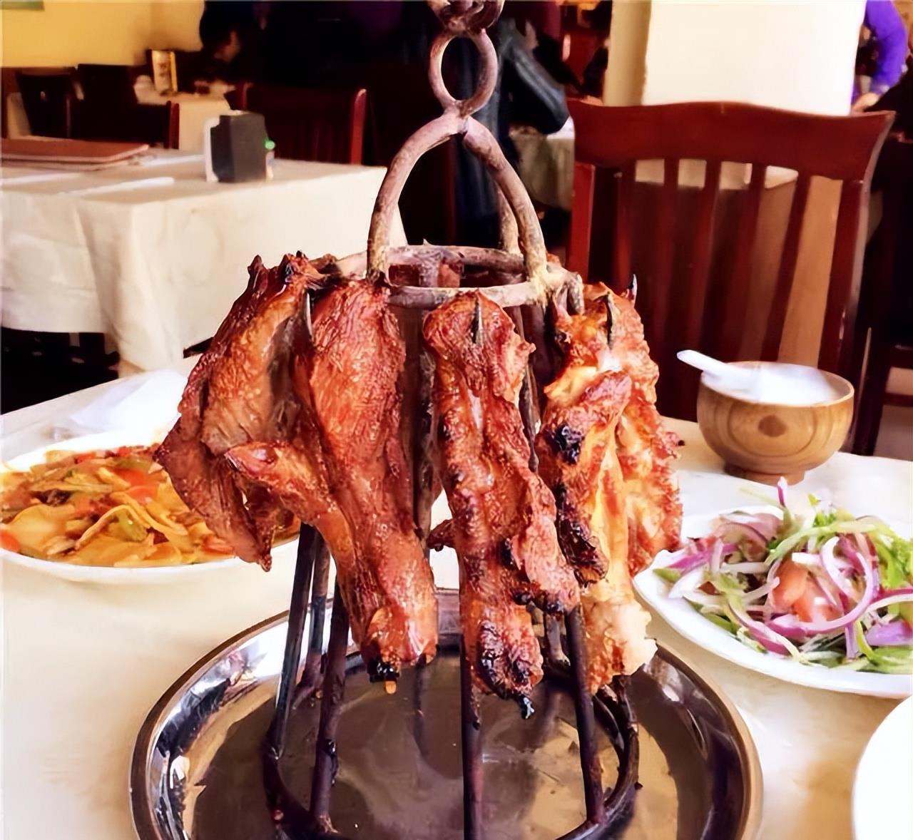 新疆烤羊肉串,架子肉,"两同""六不同",美味挡不住|新疆|烤羊肉串|架子