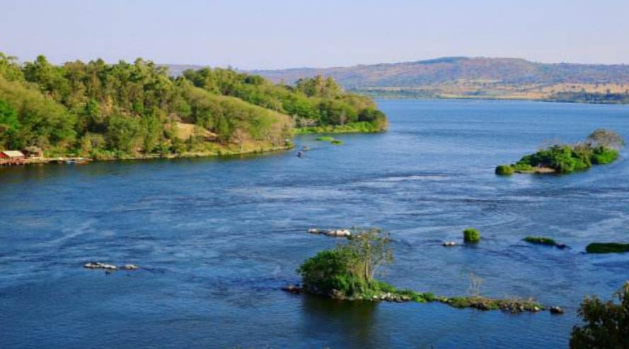 但是其实在非洲境内有着世界面积第二大的淡水湖——维多利亚湖,仅仅