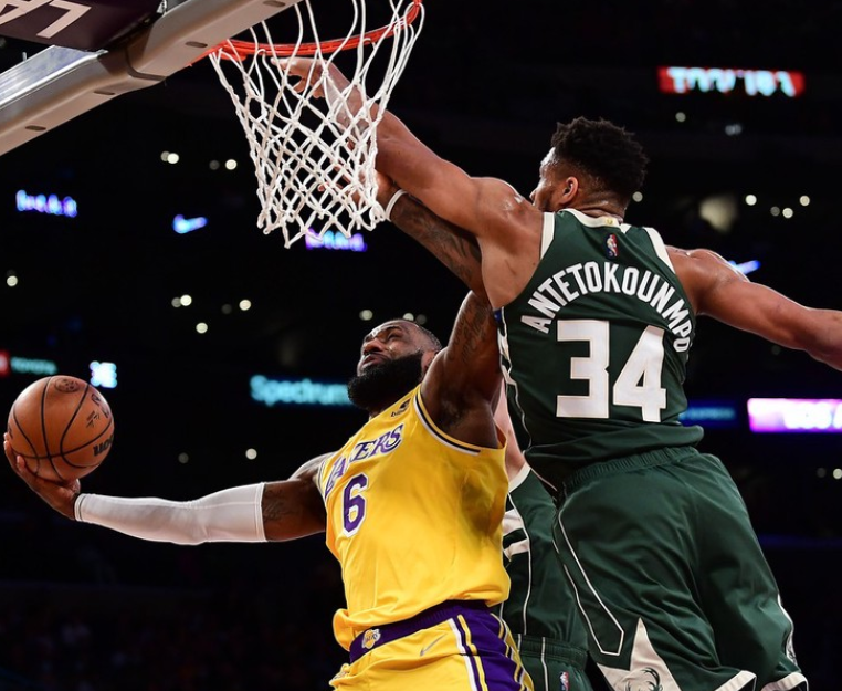 湖人完败!字母哥双巨头65+19,威少安慰浓眉,老詹27+8沮丧离场休闲区蓝鸢梦想 - Www.slyday.coM 湖人完败!字母哥双巨头65+19,威少安慰浓眉,老詹27+8沮丧离场休闲区蓝鸢梦想 - Www.slyday.coM