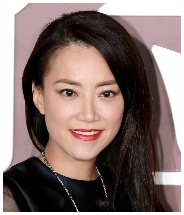 杜华早在2012年就和霍汶希完成了世纪会面当年杜华也是美过的