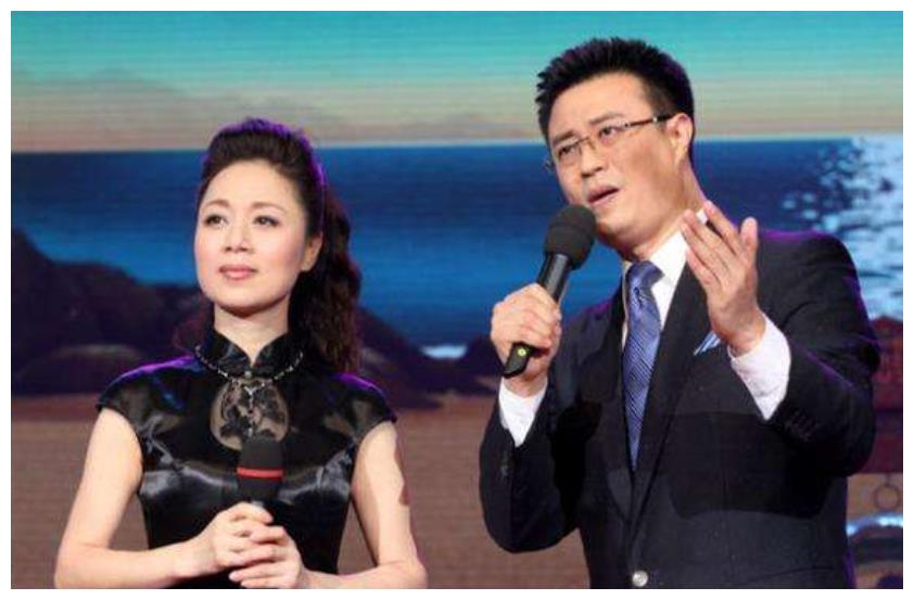 照顾瘫痪妻子2年不离不弃,50岁再当爹成赢家|央视|白燕升|周佳_新浪