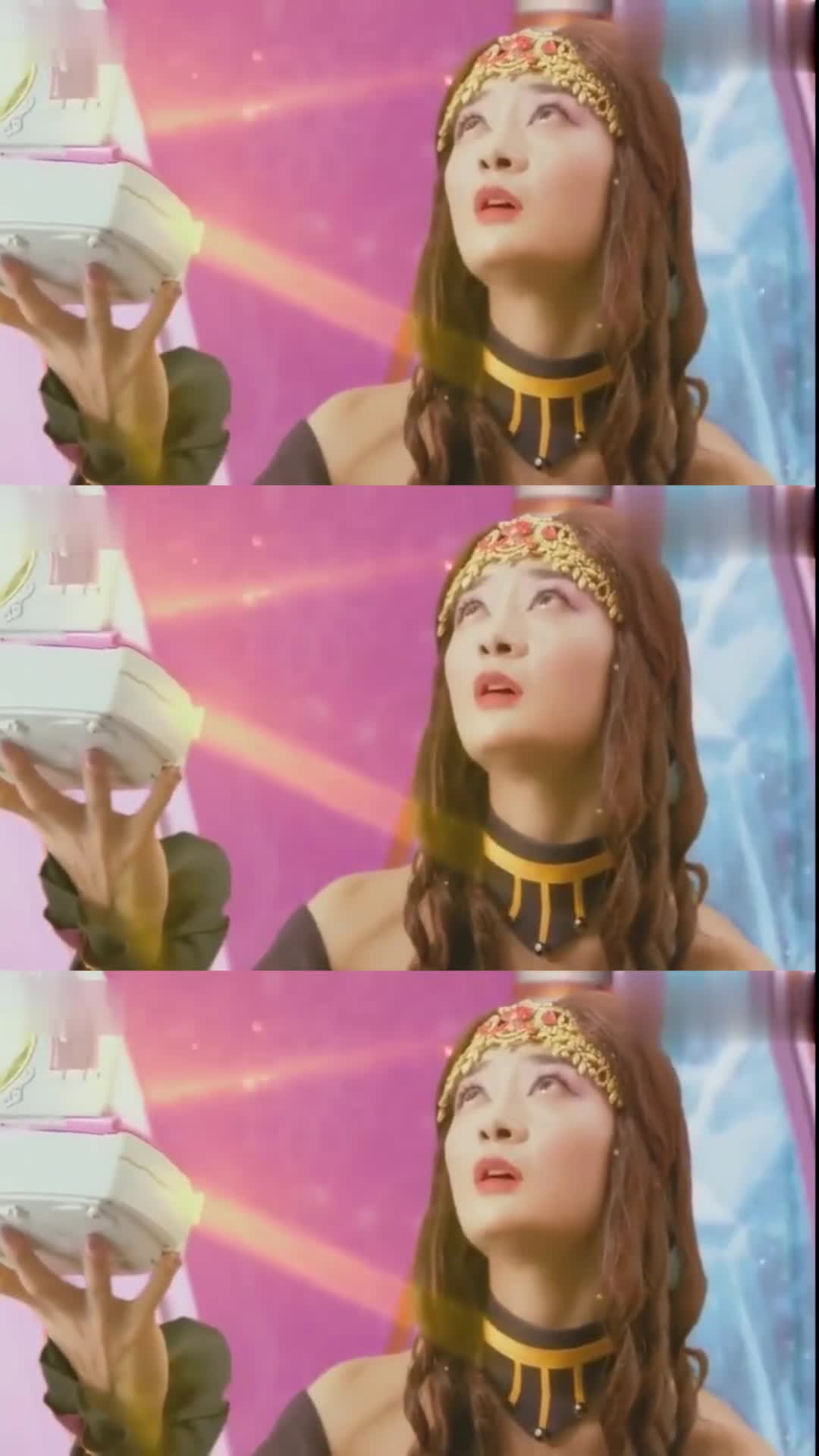 魔仙女王把音符宝盒给了哈莱王后,救下了奥玛!