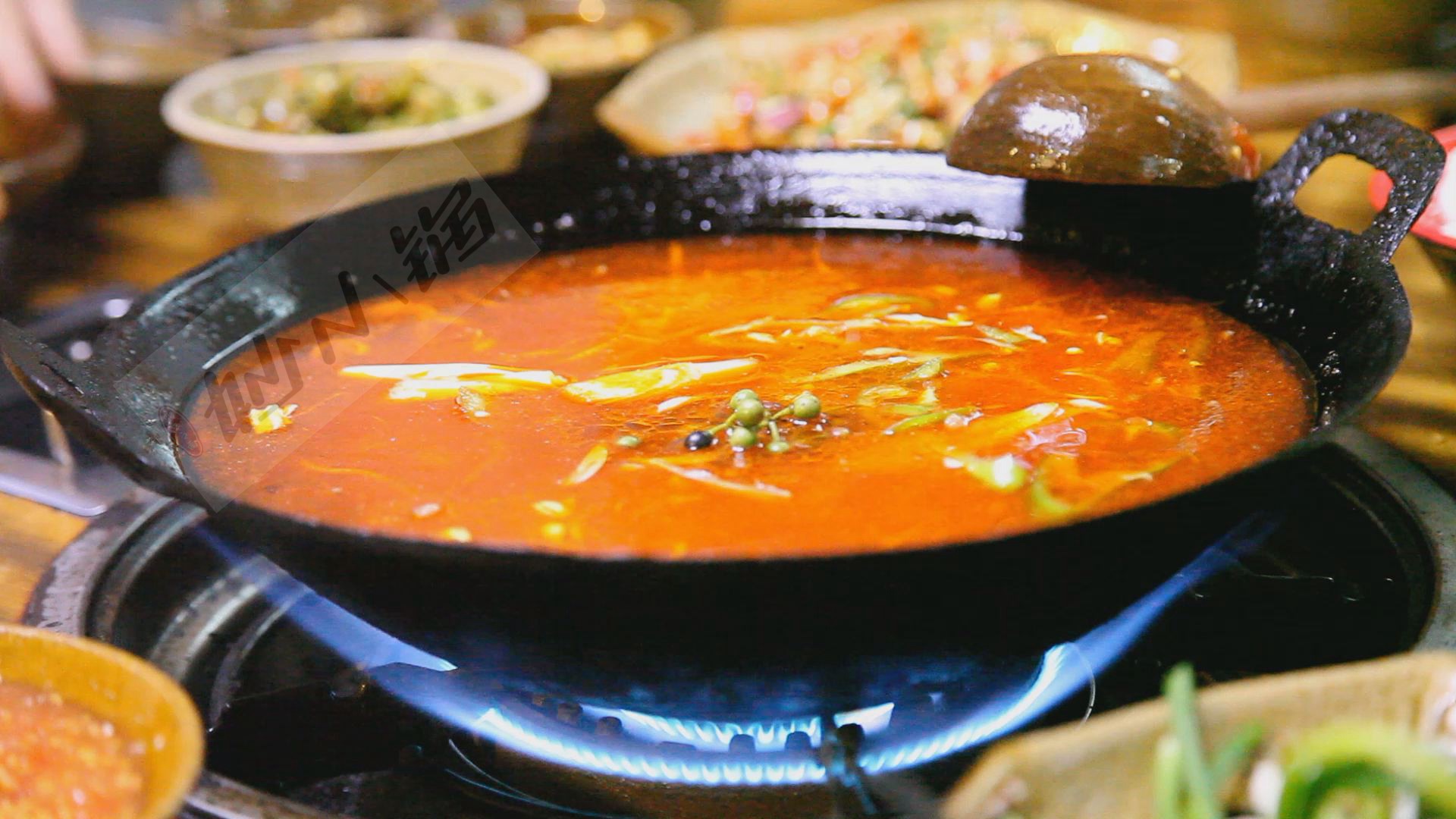 云贵风味,酸汤火锅就在长沙友谊路上,夏天吃简直太开胃!