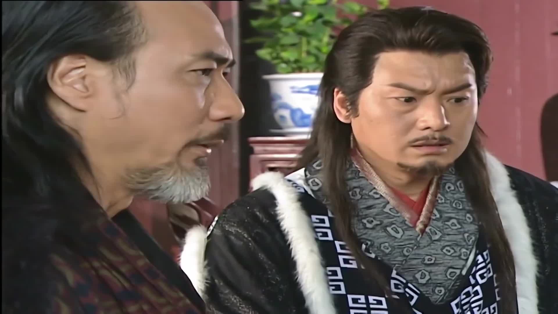 水月洞天:尹仲靠花言巧语,巧妙转移庄主视线,成功隐瞒身份