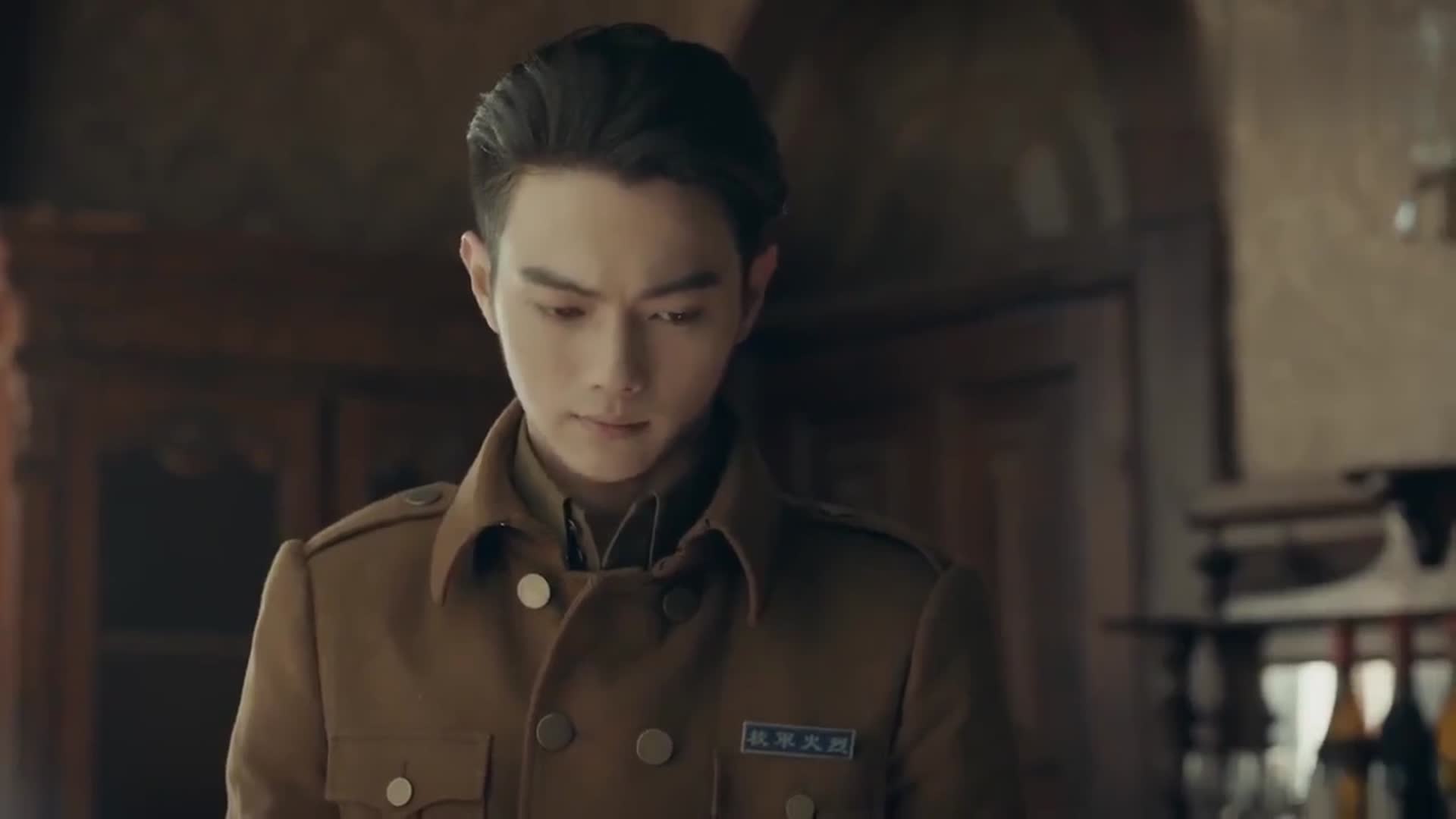 烈火军校顾燕帧心疼父亲懂事道一切听您的安排神情落寞