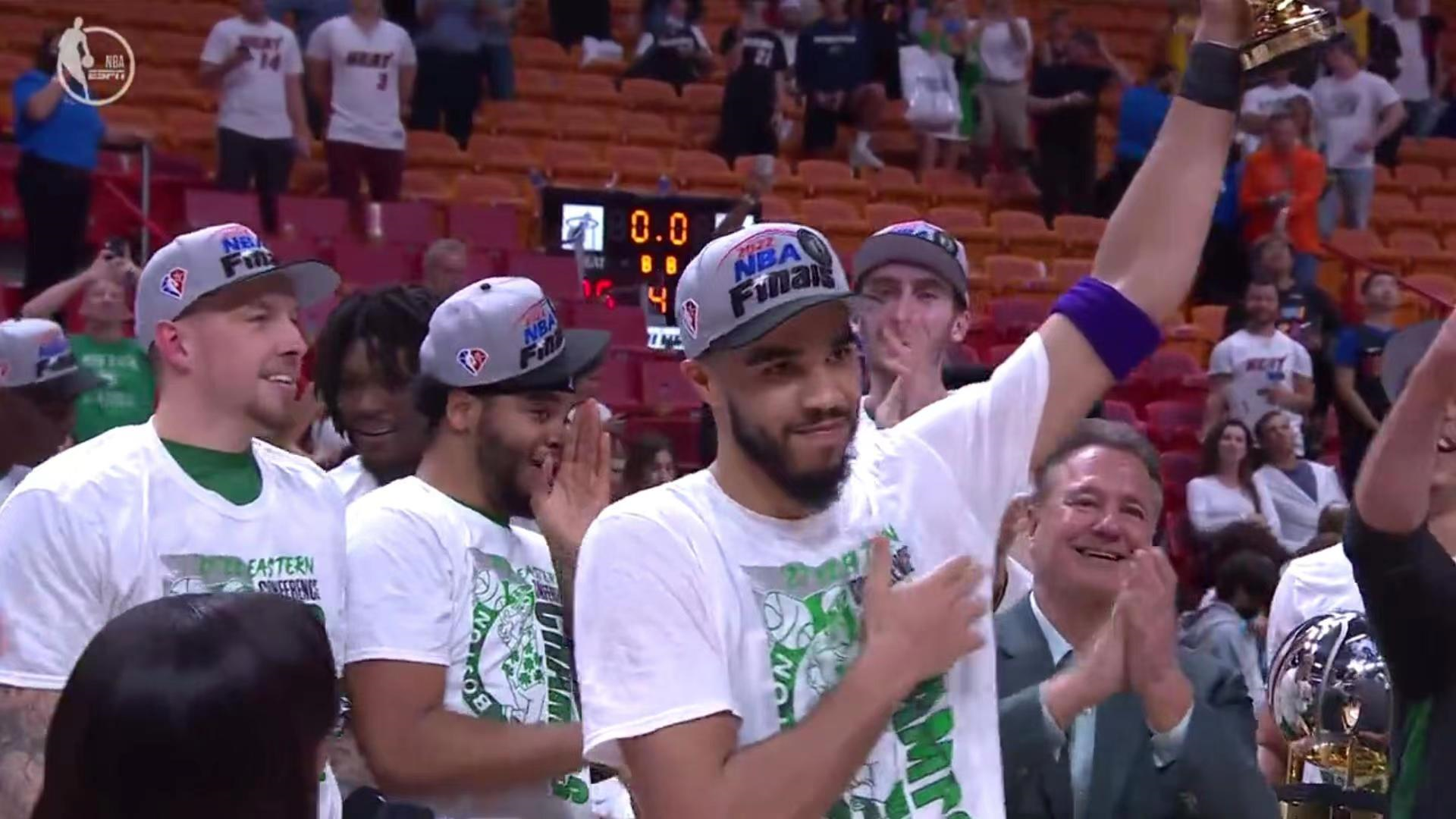 塔图姆东决MVP！传承绿衫军铁血精神，动情演讲致敬黑曼巴！休闲区蓝鸢梦想 - Www.slyday.coM