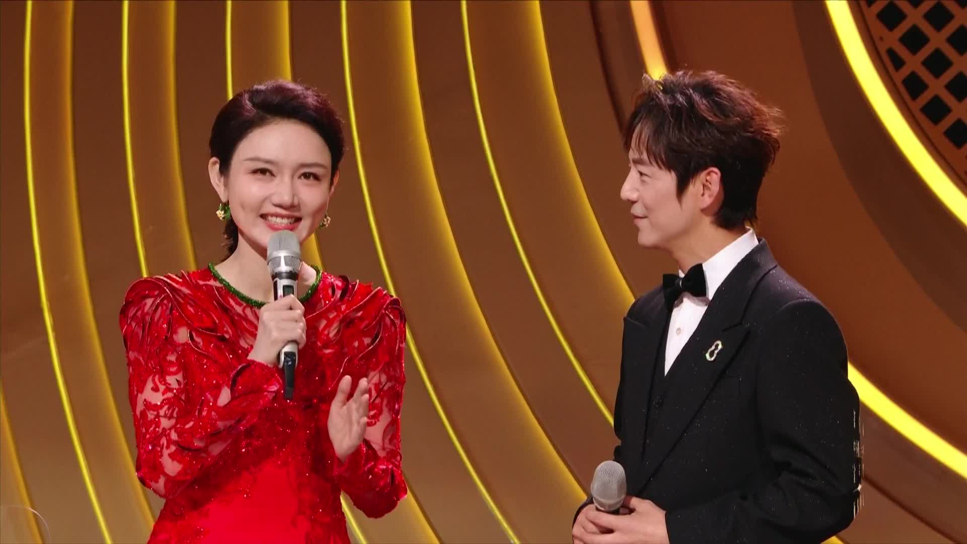 尼格买提的职业启蒙人是何炅！