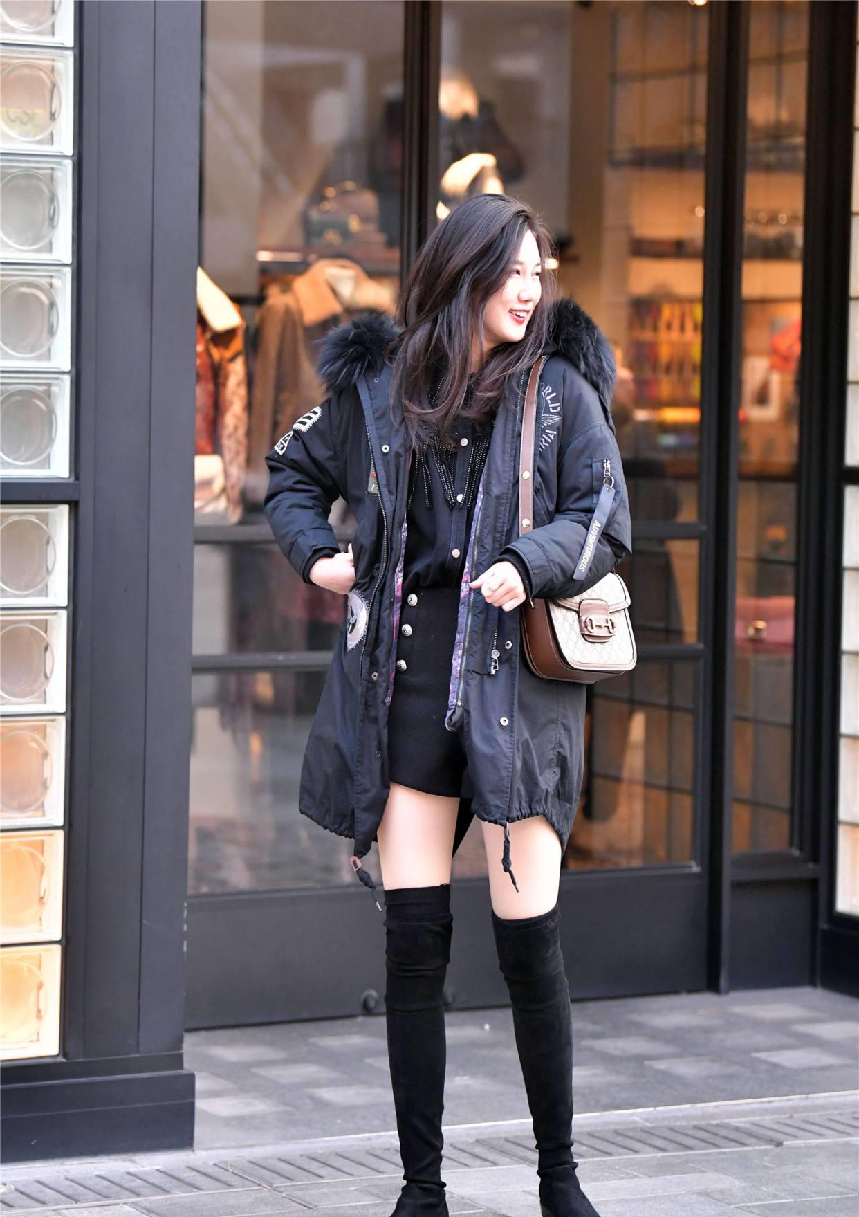 保暖时尚的长靴冬天穿着温暖又显得简约大方还能搭配出气质