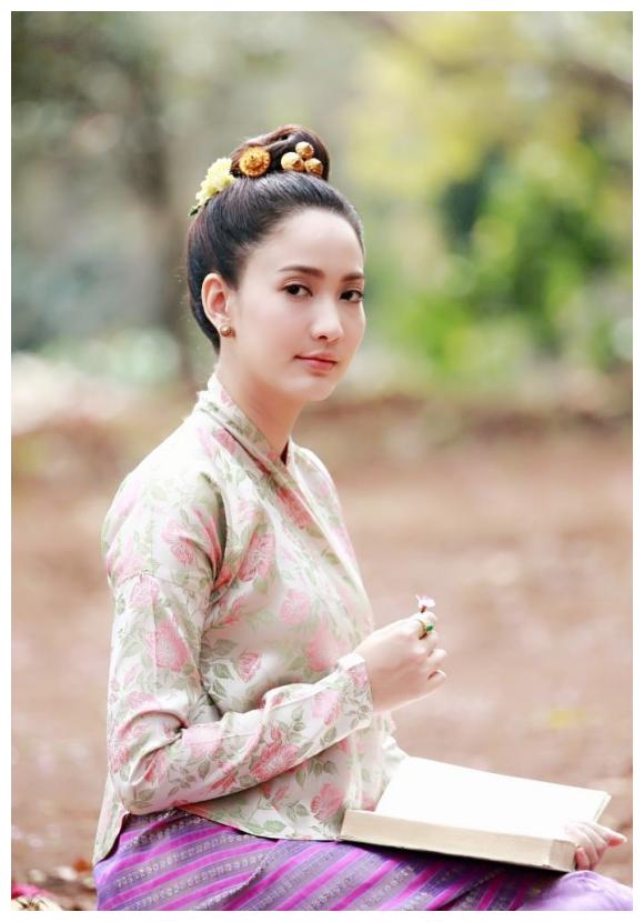 泰国美女明星娜塔玻提米露克太美了