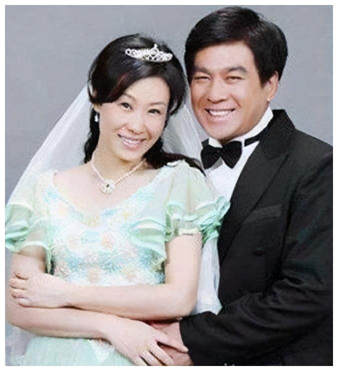 送国外,不靠父亲如今事业爱情双丰收|朱青阳|钉子户|朱时茂_新浪新闻