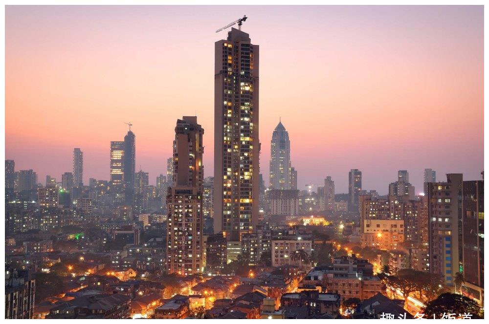 高楼林立的印度最大城市孟买这样的城市建设你觉得比上海差吗