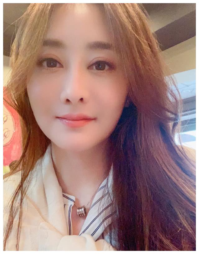 后大赚一笔,前夫将婚前豪宅直接送她|陈德容|王赞策|离婚_新浪新闻