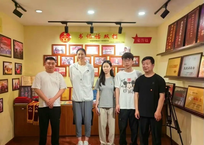 颜妮退役后职务曝光：只有正科！网友：她远远不如丁霞安置得好