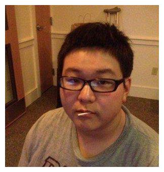 央视主播罗京逝世12年，妻子改嫁富商儿子成人，墓地铜像一尘不染休闲区蓝鸢梦想 - Www.slyday.coM