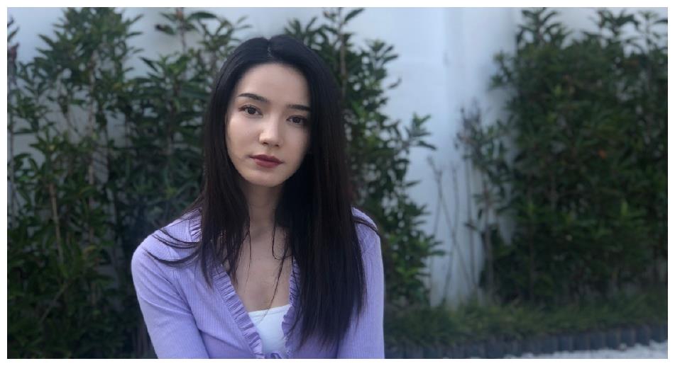 暴风眼扯掉苦哈哈外衣的苗霏竟是未被发掘的金子