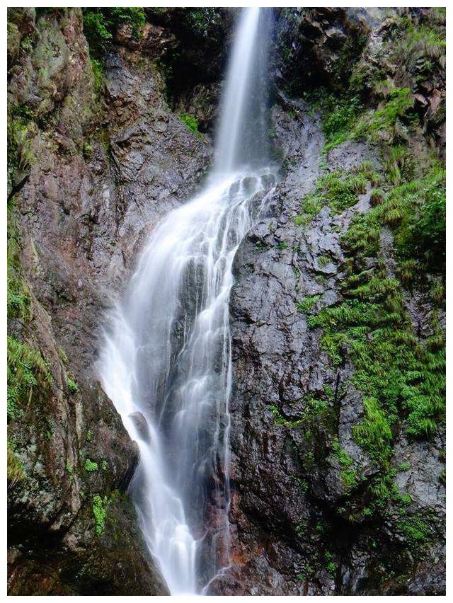 义乌旅游景点赤岸松瀑山