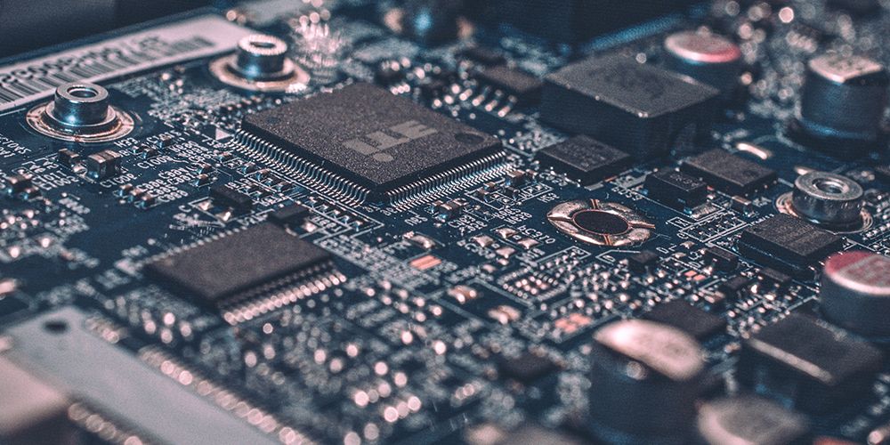 手机芯片是什么材质 bb7f-5b3febbb4dffdc73247b597f4aaff25e.jpg