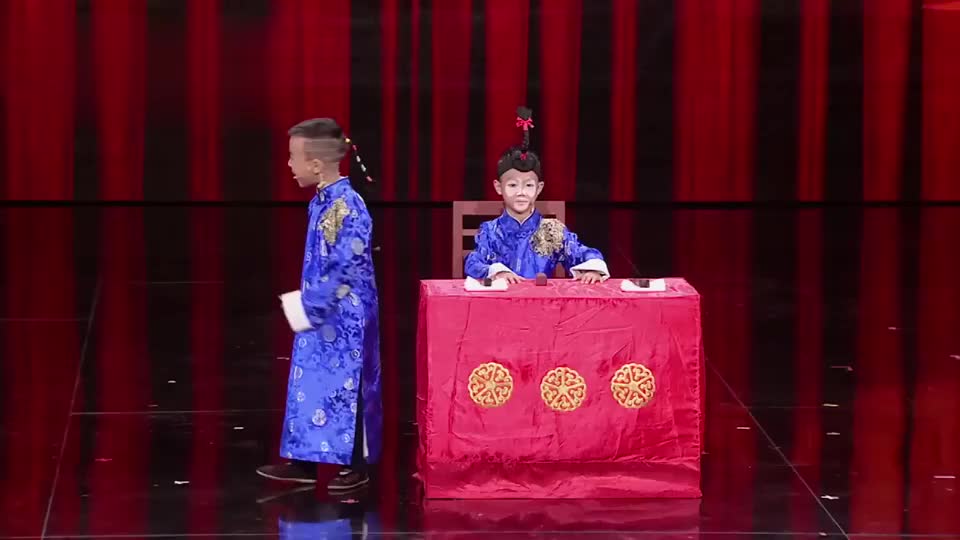 大兵赵卫国精彩演绎相声《双簧》爆笑全场