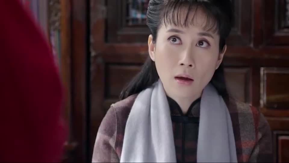 边陲迷雾:拿刀割脖子,英子判断不是我军同志,小夫妻两开始抬杠