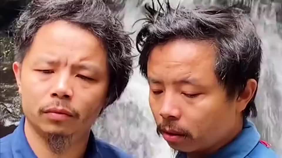 23 01:23 为您推荐: 网红思思和网红养蜂人阿明阿亮同唱一曲《别知己