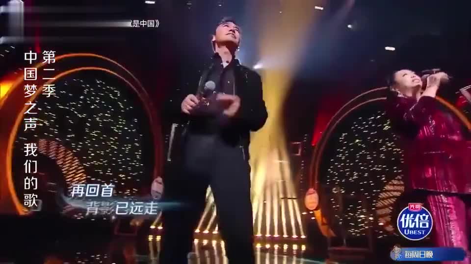 钟镇涛携手黄绮珊合唱《再回首》,直戳人心,姜育恒听了也会哭!