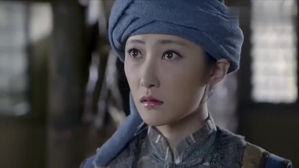 黑狐:姑娘背枪出去寻找父亲,四处寻找不到父亲踪迹,痛哭流涕!