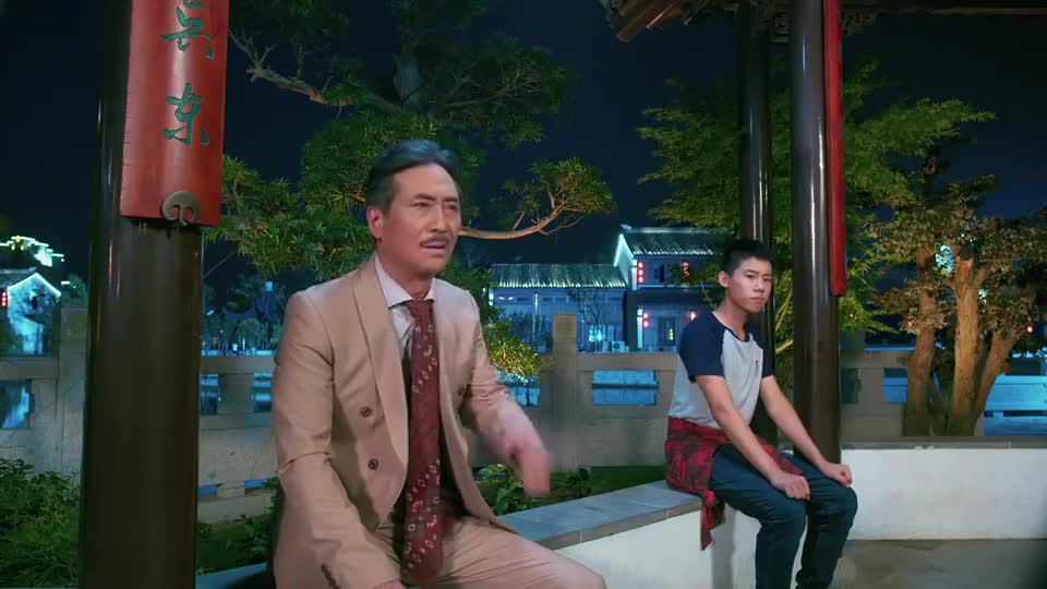 爱人的谎言:孤儿好心救下老爷爷,没想老爷爷大富豪,四季有救了