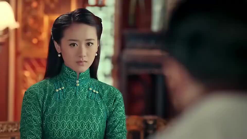 陈伟霆老九门佛爷来向丫头求情想让二爷出山