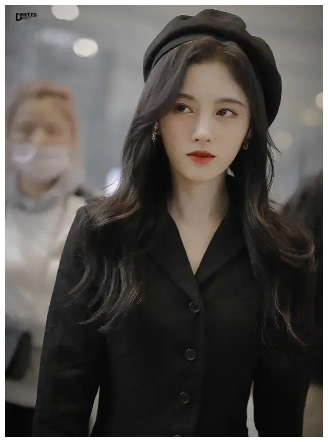 小个子应该怎么穿看鞠婧祎把西装当裙子穿网友确定159