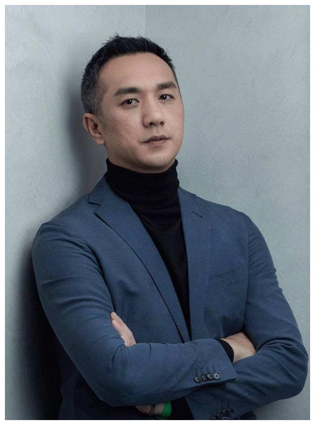 著名演员黄觉娶女网友做妻子婚姻状况怎样