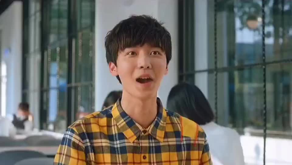 《百岁之好》第110集:陈亦川想追时莹师姐,估计他驾驭不了