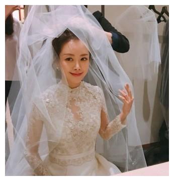 停七申智秀恢复童颜33岁退圈生娃传闻中的七公主成唯一代表作