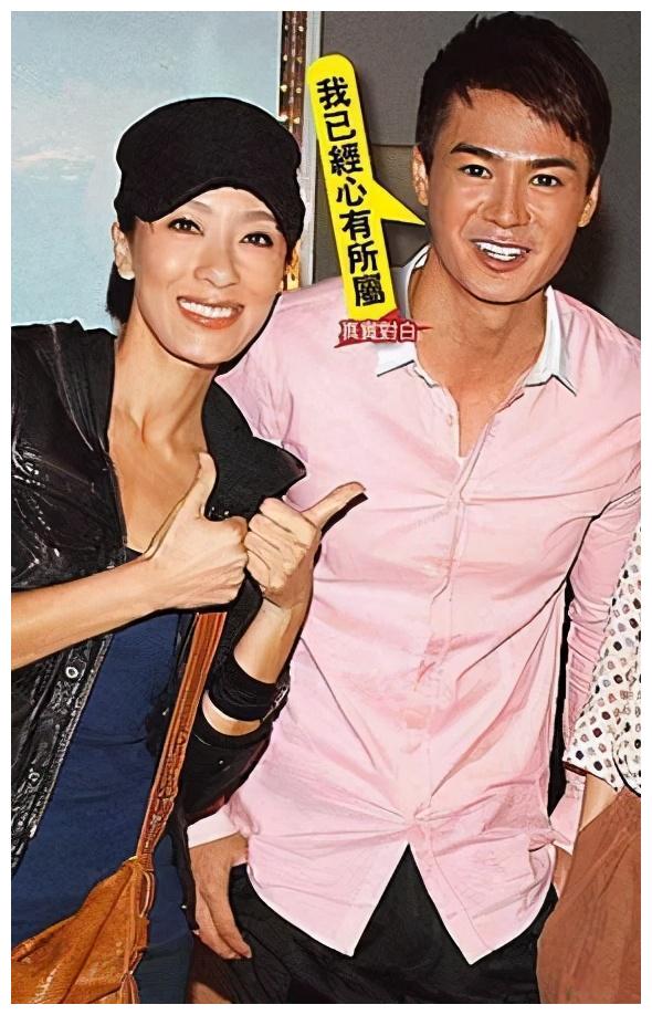 杨怡罗仲谦夫妇宣布改名,结婚4年生下爱女,才半年就准备追生?