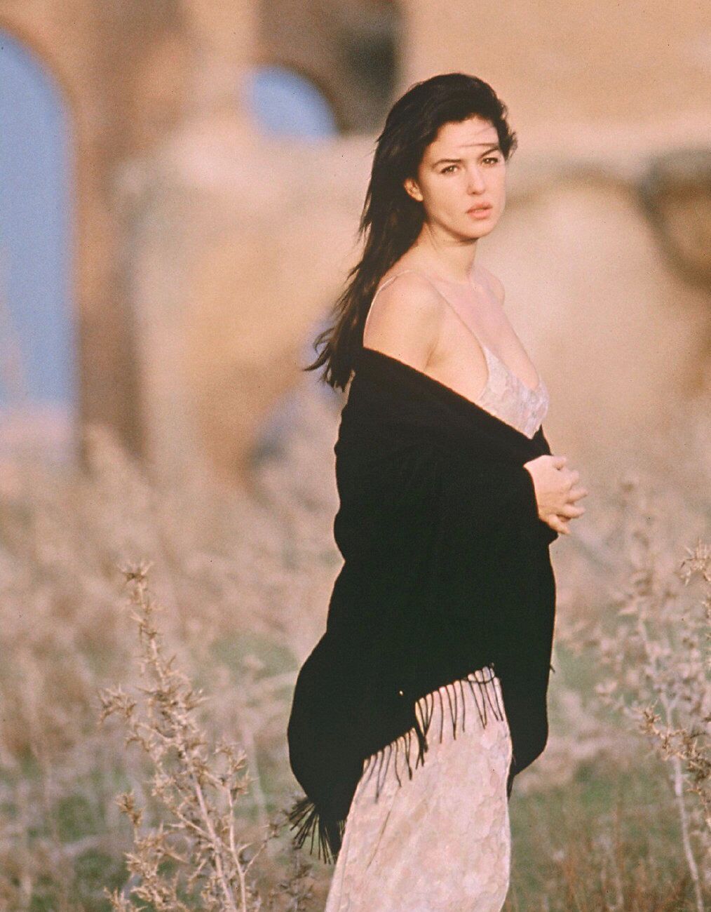 莫妮卡·贝鲁奇:意大利"国宝级"女演员,天生带着一种神性美!