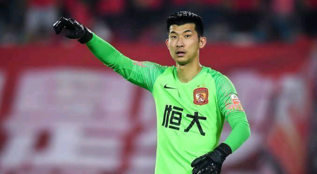 广州恒大门将刘殿座一旦无法比赛,其余的三位守门员挑不起大梁