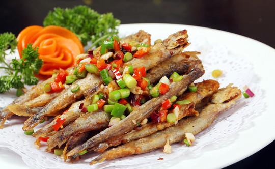 椒盐多春鱼春季美食大赏