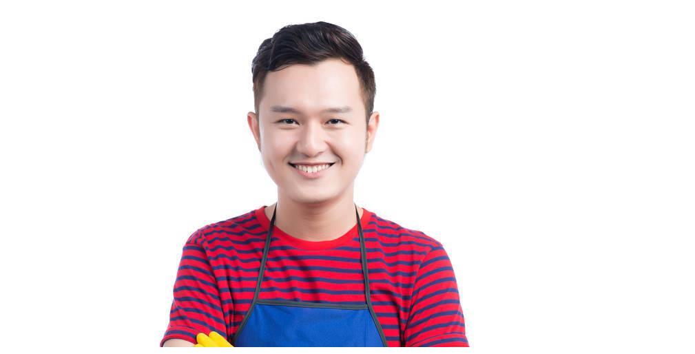 72岁大妈雇佣49岁男保姆男保姆加到1万也不做没尊严