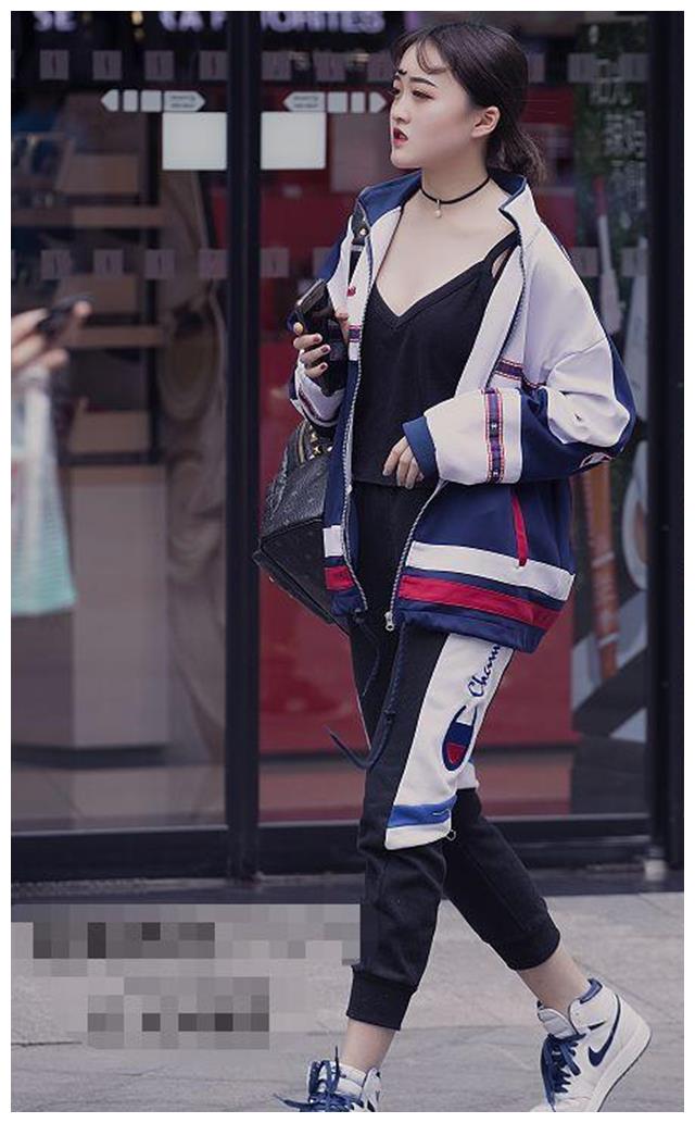 抓拍小姐姐的精彩瞬间|小姐姐|人像|自然_新浪新闻